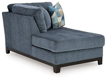 Load image into Gallery viewer, Maxon Place Sectional with Chaise
