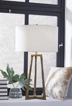 Load image into Gallery viewer, Ryandale Table Lamp
