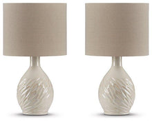 Load image into Gallery viewer, Garinton Lamp Set
