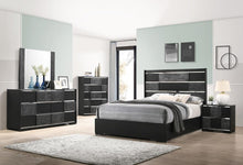 Load image into Gallery viewer, Blacktoft Queen Panel Bed Black
